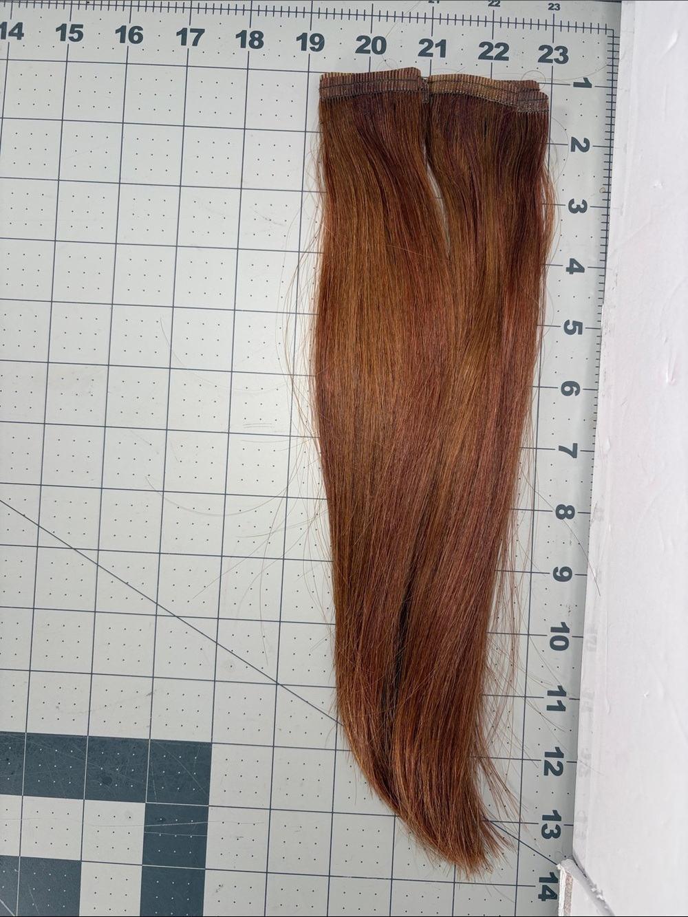 Human Hair Tape In Extensions 12-13” Auburn Copper Brown Pre-Owned 20 pieces - Picture 9 of 9